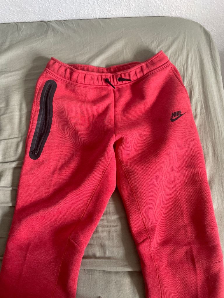 Nike Tech Fleece Joggers – Red, Good Condition