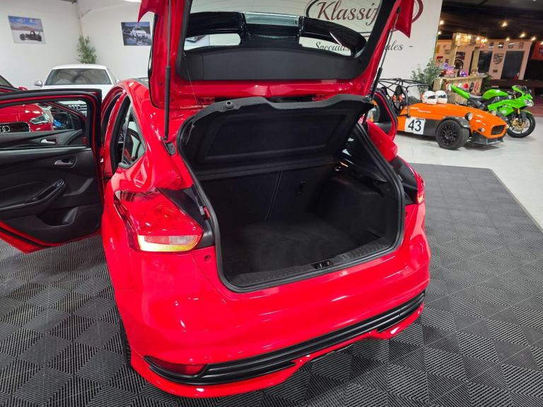 2015 Ford Focus 2.0T EcoBoost ST-3 5dr HATCHBACK PETROL Manual