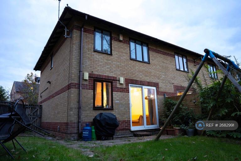3 bedroom house in Ablett Close, Oxford, OX4 (3 bed) (#2682991)