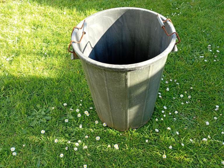 Large water container