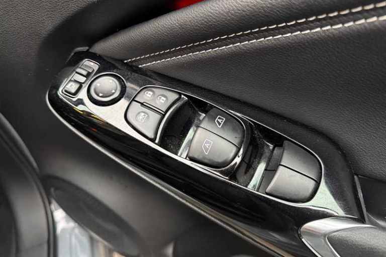 2025 Nissan Juke 1.0 DIG-T TEKNA 5DR Hatchback Petrol Manual