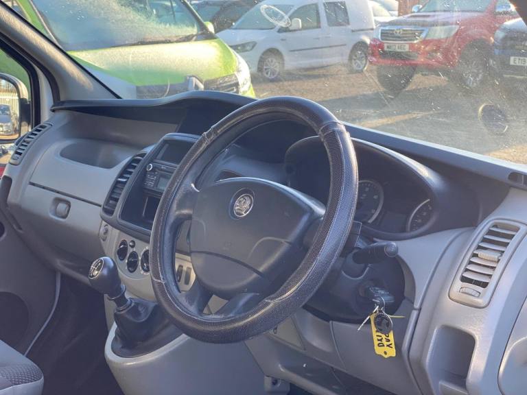 2013 Vauxhall Vivaro 2.0CDTI [115PS] Van 2.9t Euro 5 PANEL VAN DIESEL Manual