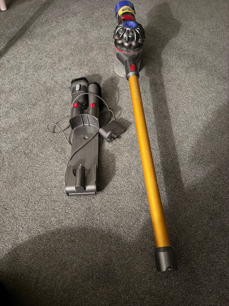 Dyson v8 cordless vacuum