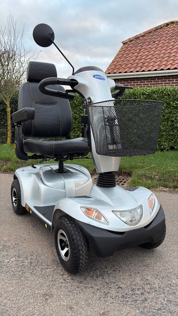 8mph Mobility Scooter - FREE DELIVERY