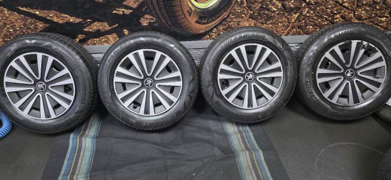 Peugeot Parnter Citroen Berlingo 2 x steel wheels + 2 x tyres 205 65 15 Fortune