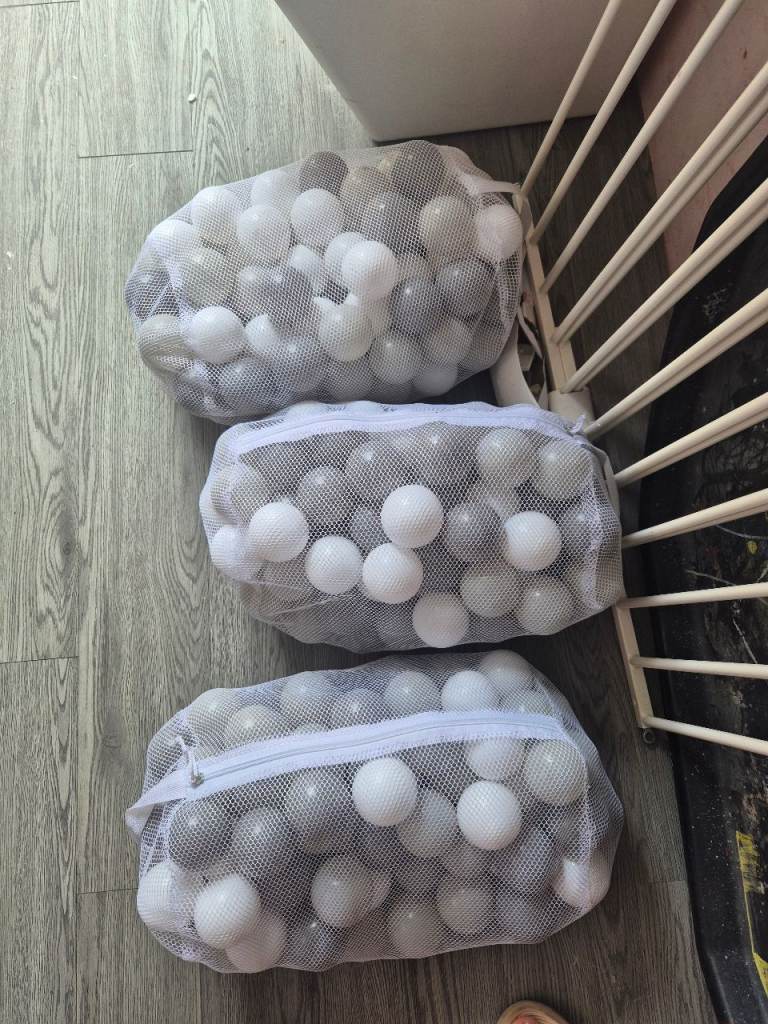 Ball Pit Balls – Grey and White, Good Condition