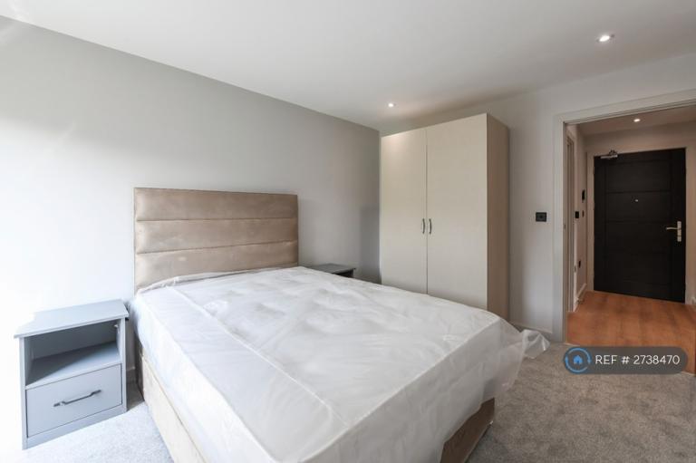 1 bedroom flat in Trinity Apartments, Leeds, LS13 (1 bed) (#2738470)