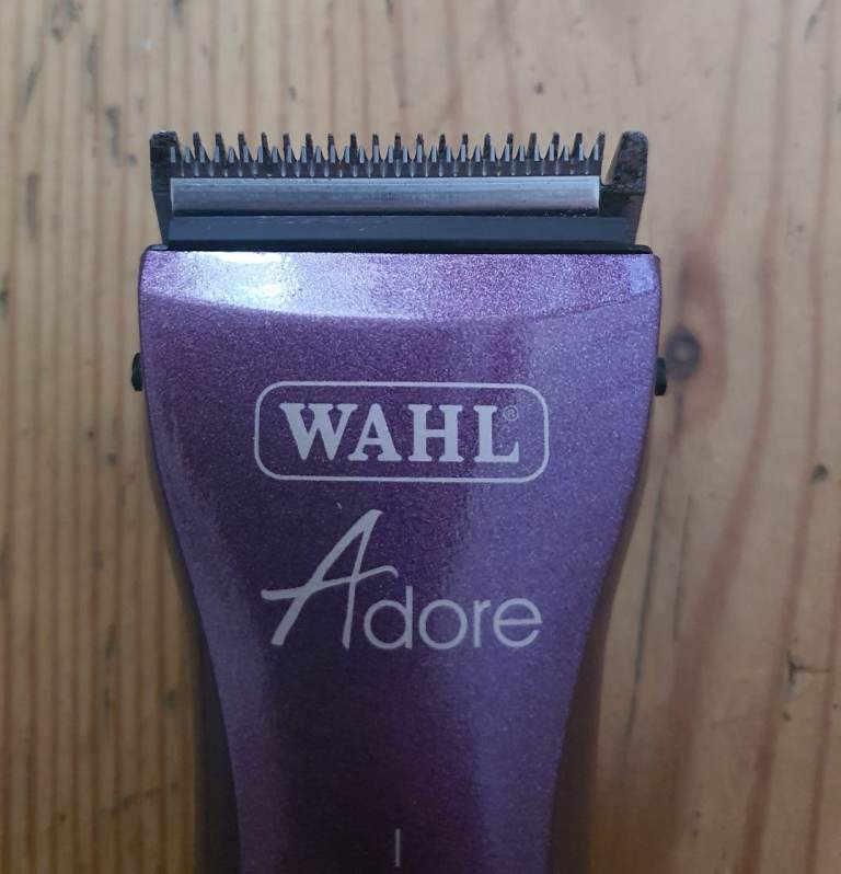 For sale is a Wahl Adore clipper/trimmer.