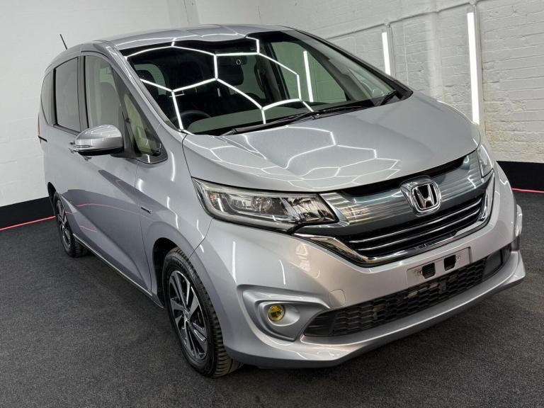 2017 Honda Freed HYBRID GB7 + 6 Seats MPV Automatic