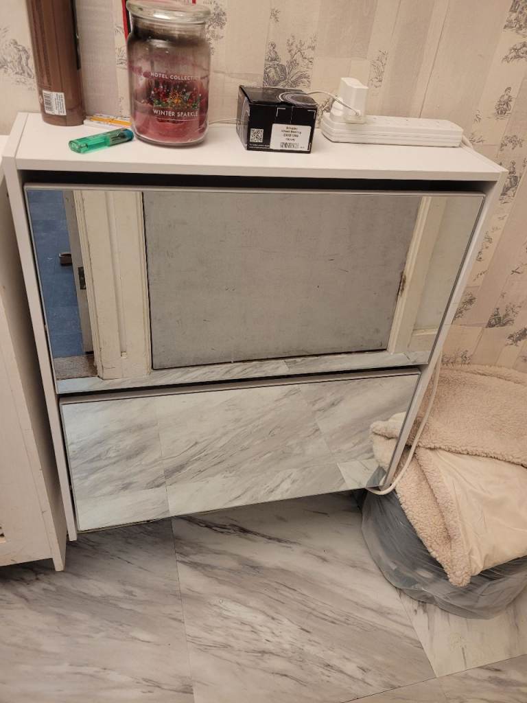 Wall hung mirror shoe storage 