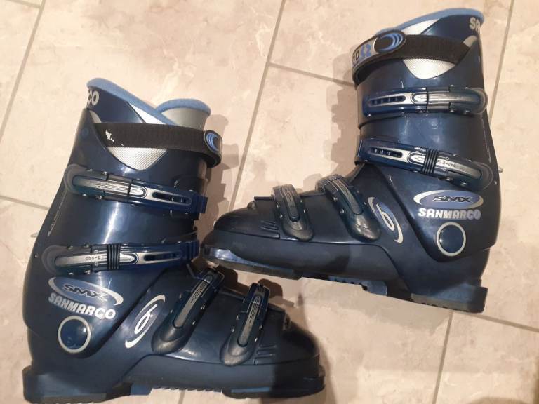 San Marco Smx 6 size 9 mens ski boots and bag
