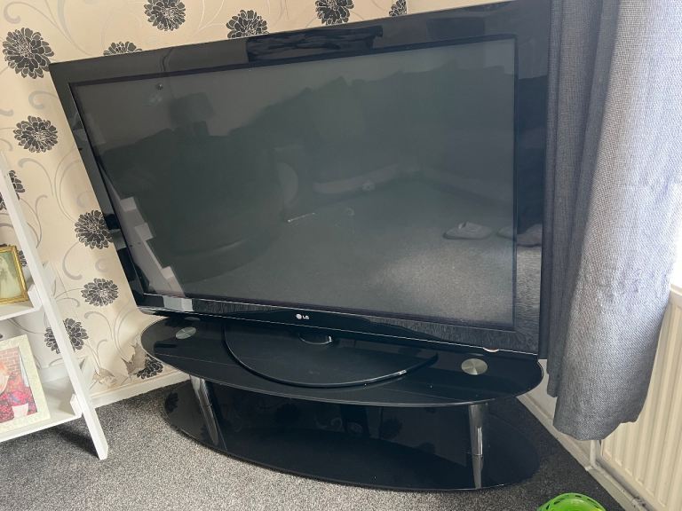 60" lg flat screen tv