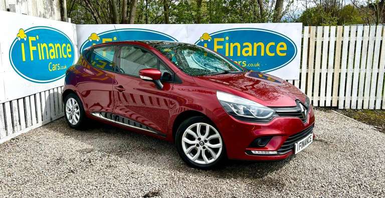 CAN'T GET CREDIT? CALL US! Renault Clio 1.5 dCi Dynamique Nav (s/s) - £99 DEPOSIT, £40 PER WEEK