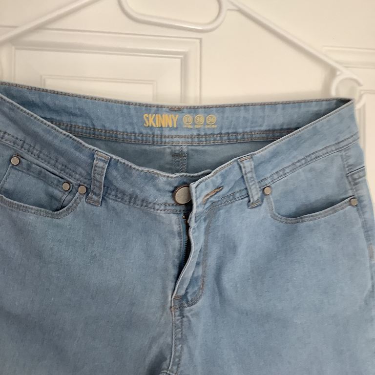 Reduced Buy all the clothing item as job lot Lady’s light colour jeans straight leg size 10