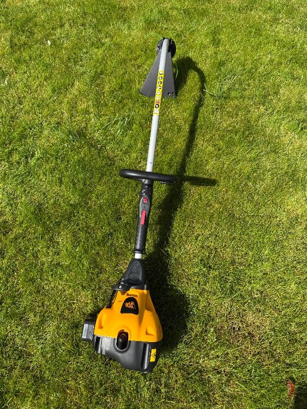 Jcb petrol grass strimmer trimmer excellent condition yellow