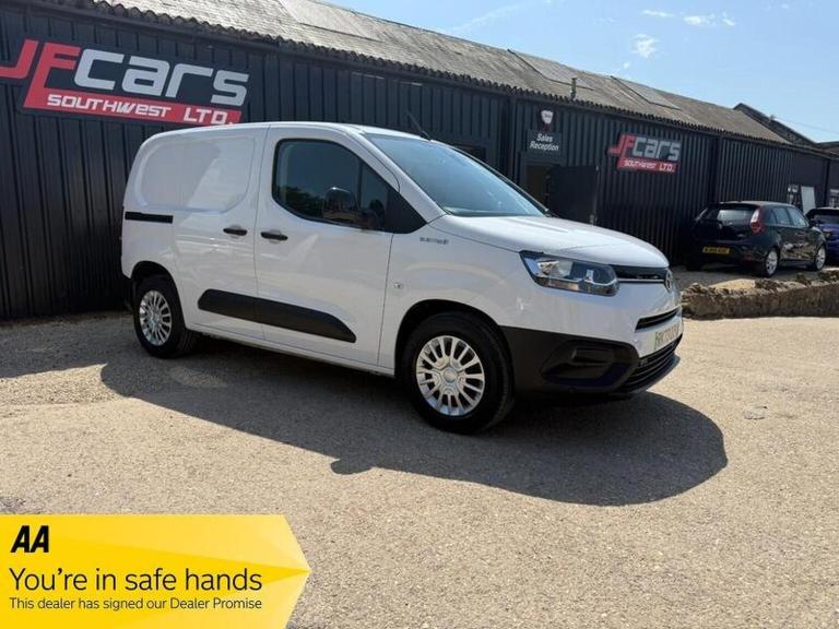 TOYOTA PROACE CITY 50kWh Icon Short Panel Van Auto SWB 5dr (7kW OBC) 2023