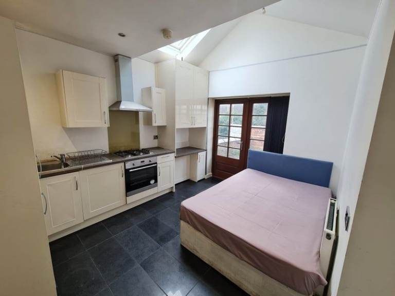 Studio Flat with Private Rear Space All Bills Included-Chorlton-M21