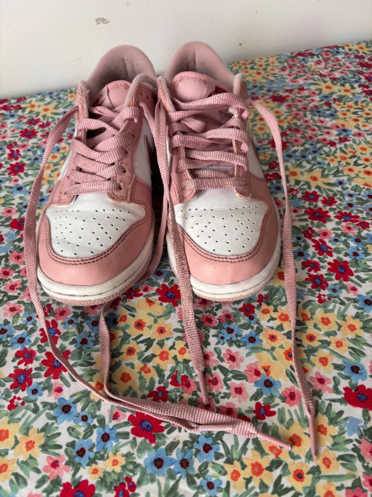 Nike girls trainers -size 3 