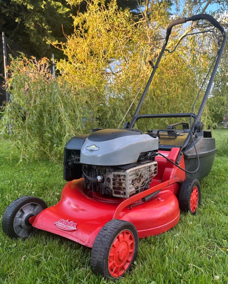 Rover 18”cut heavy gauge alloy deck lawnmower 4blade Briggs mower lifts wet grass
