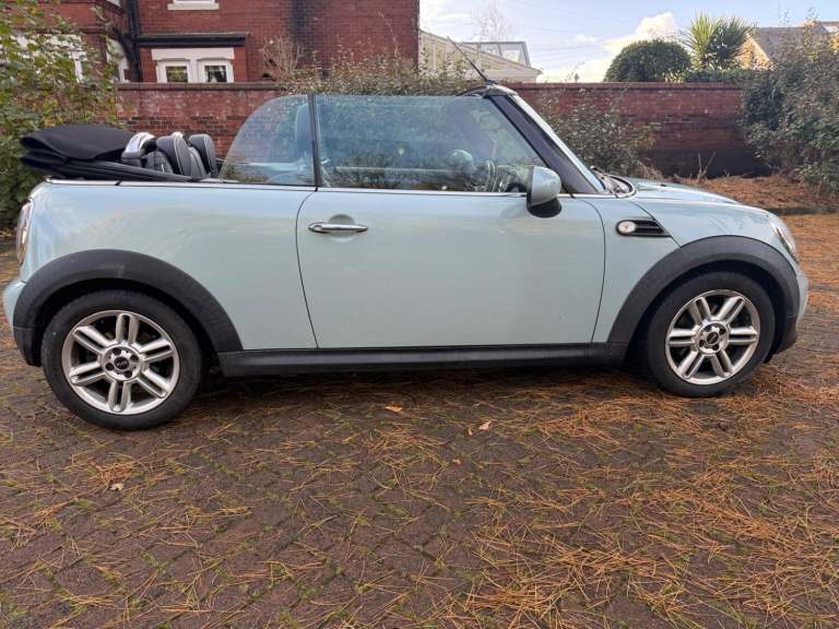 MINI CONVERTIBLE 1.6 Cooper D Convertible 2013