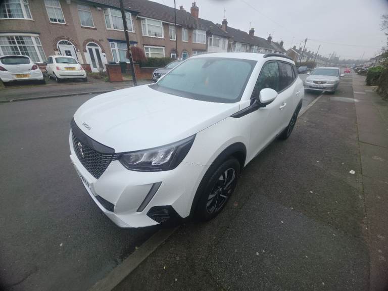 Peugeot, 2008, Hatchback, 2020, Semi-Auto, 1199 (cc), 5 doors