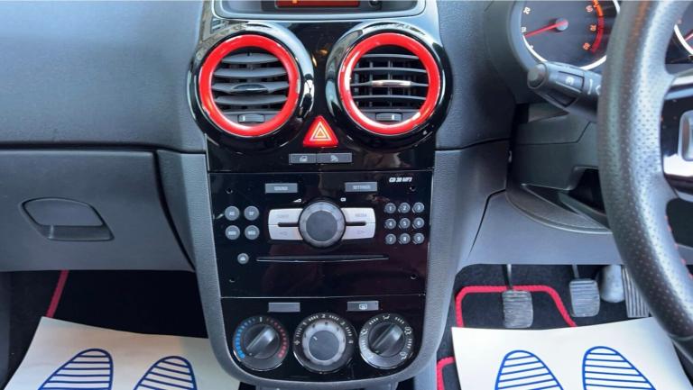 2014 Vauxhall Corsa 1.4 SXi 3dr HATCHBACK Petrol Manual