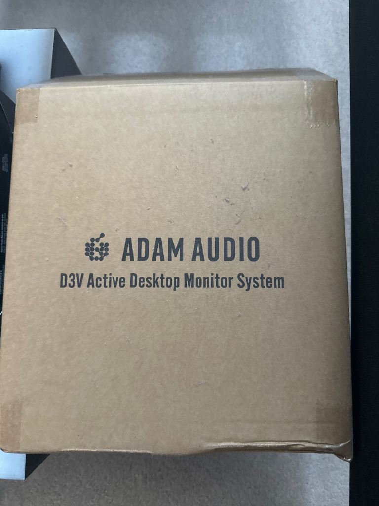 Adam Audio D3V Active Desktop Monitor System
