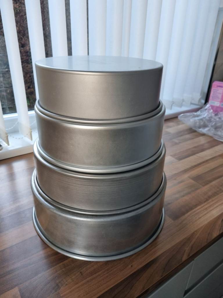 Baking tins