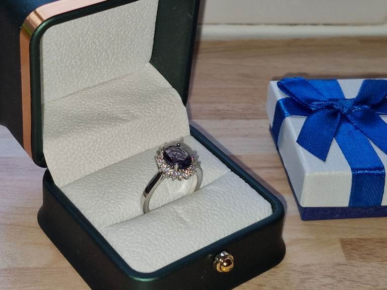 925 Silver Hallmarked Purple Sapphire Stone Ring 