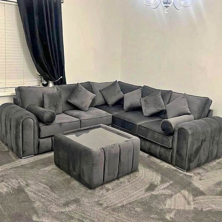 ☑♻❣Ultimate Comfort in a Stylish 3+2 Seater and Corner Sofa