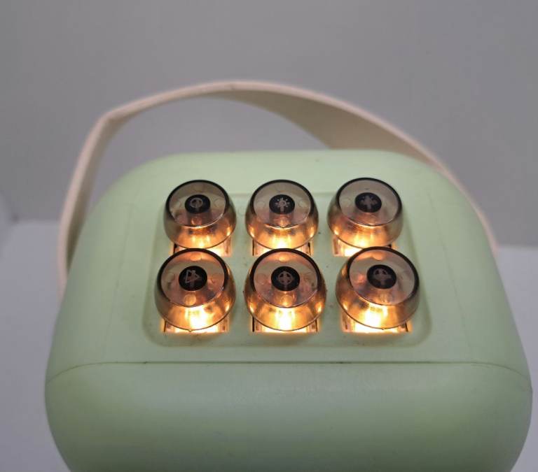 BLUETOOTH SPEAKER - Headphones & Portable Equipment\Portable Speakers