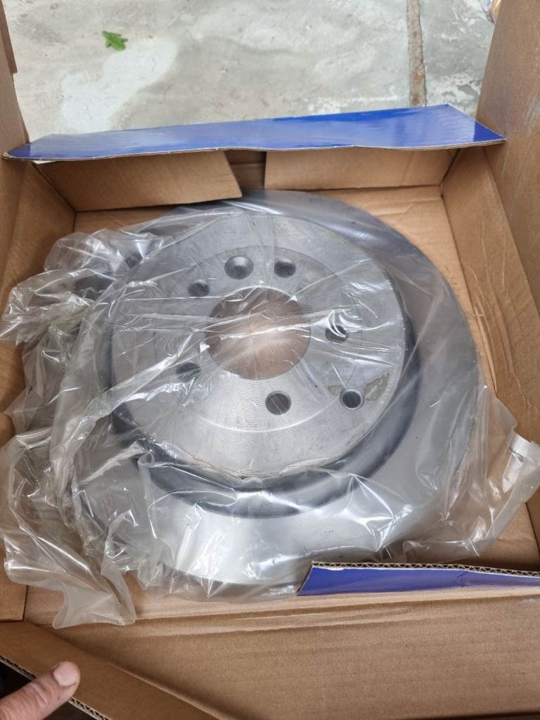 Range Rover brake discs new