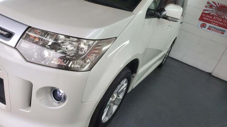 Mitsubishi delica d5 in white automatic 4wd 7 seater fresh japanese import 2008