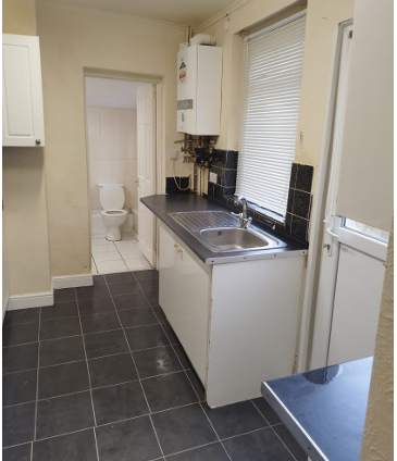 4 Bed House Rochester Kent ME1 Near Medway Maritime Hospital | Supported Living Providers Allowed
