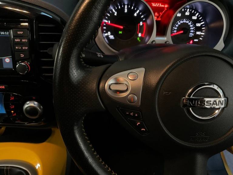 2016 Nissan Juke 1.5 dCi Tekna SUV 5dr Diesel Manual Euro 6 (s/s) (110 ps) HATCHBACK Diesel Manual