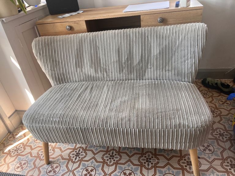 2 seater sofa chair 
