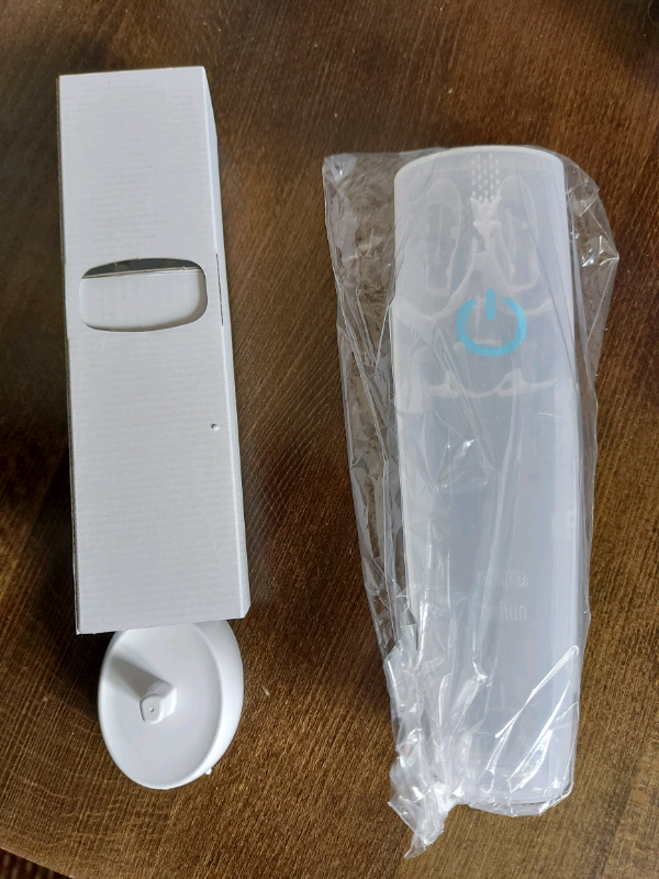 Oral B travel case and charger
