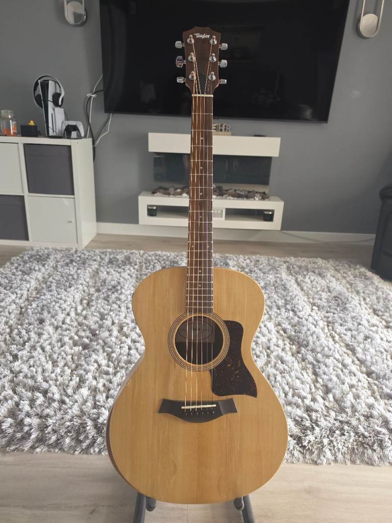 Taylor Academy 12e Series guitar