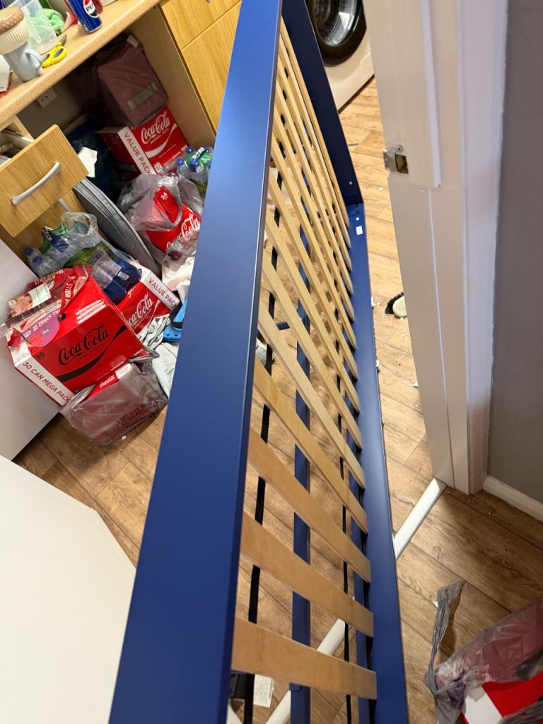 Single modern habitat bed few week old drink tray 