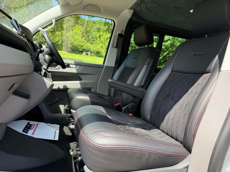 VW Transporter T32 Kombi 204 DSG Highline, Huge Spec, Genuine Leighton Van Model