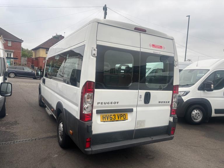 2013 Peugeot Boxer  2.2 HDi 440 Window Van 4dr Diesel Manual FWD L4 H2 (130 bhp) Minibus Diesel M...