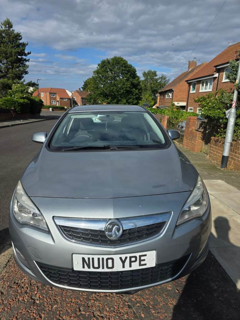 Vauxhall, ASTRA, Hatchback, 2010, Manual, 1598 (cc), 5 doors