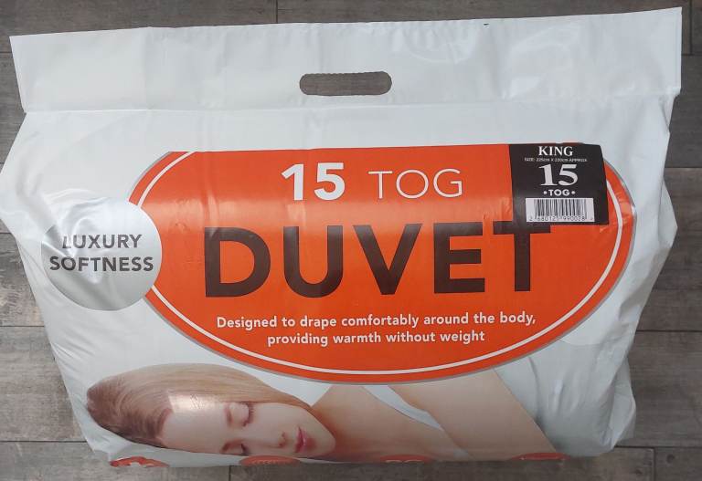 King Size 15 Tog Duvet – Brand New, Luxury Softness