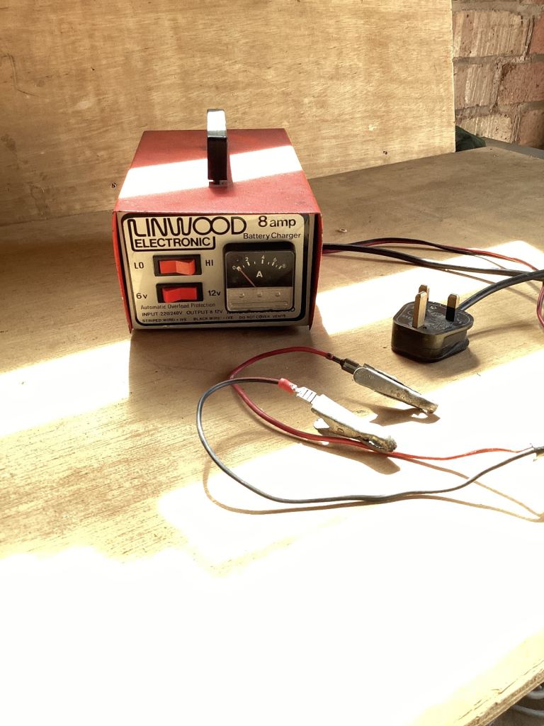 Battery charger 12v or 6v