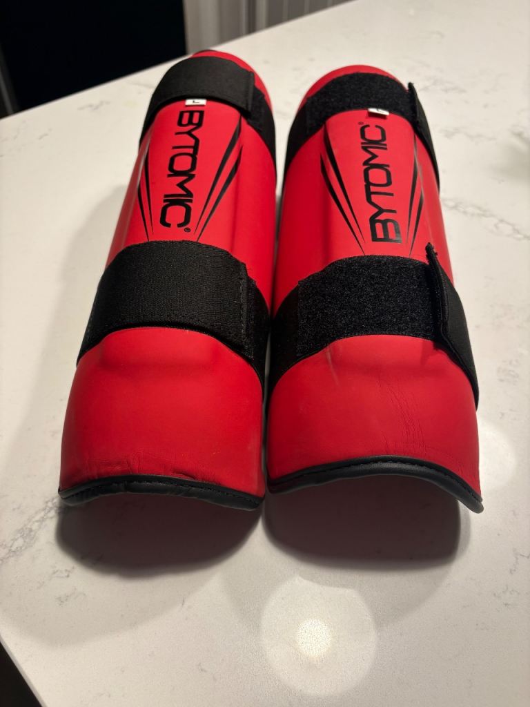 Bytomic Axis V2 Shin Guards