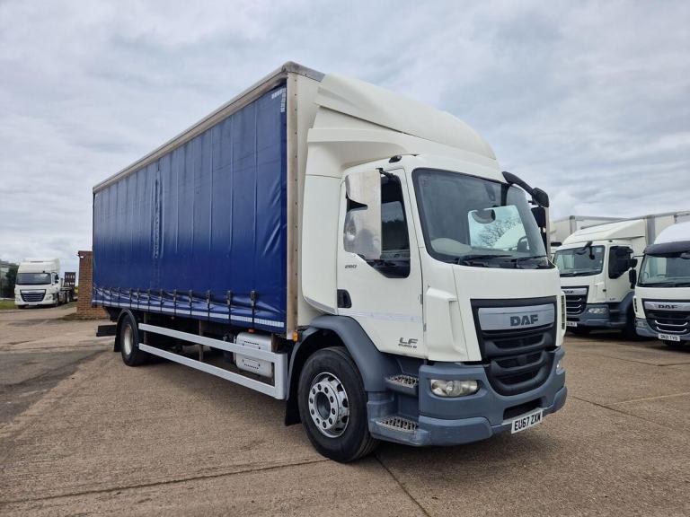 Daf LF 260, 2017/ 67 reg, 28ft Curtainsider Body Truck, Day Cab, Auto, 496000 Km