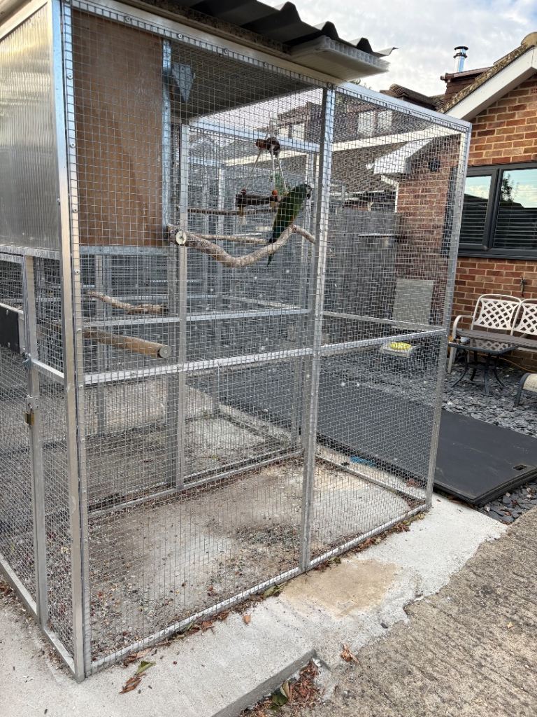 Aluminium aviary 
