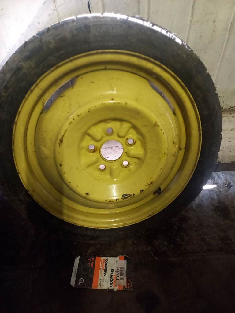 Narrow spare wheel