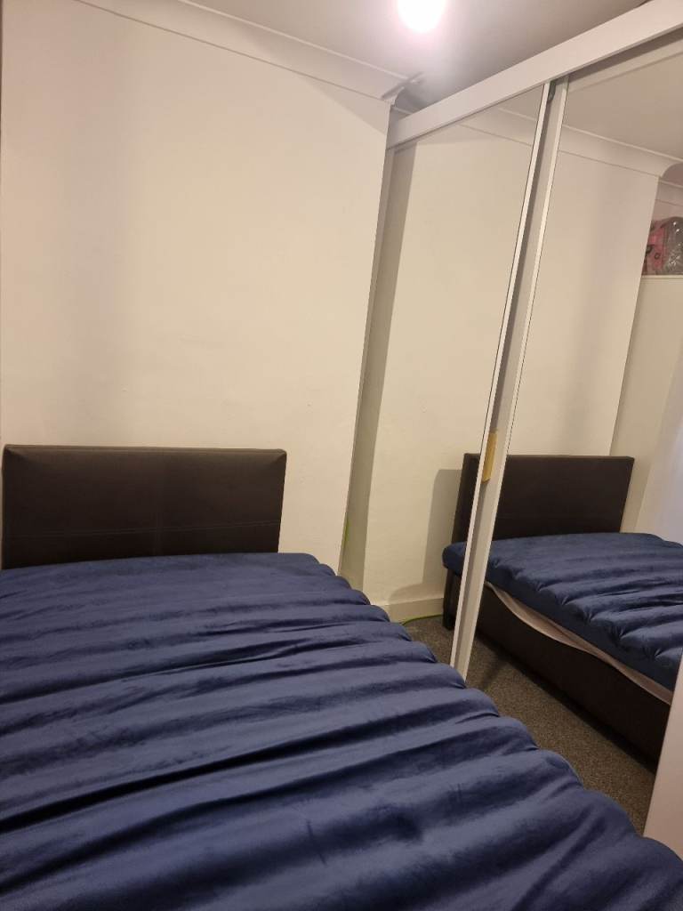 Spacious single room 