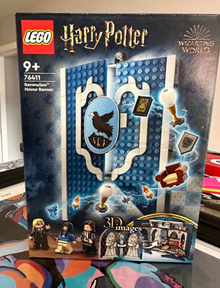 image for CHRISTMAS GIFT – NEW & SEALED LEGO Harry Potter Ravenclaw House Banner (76411)